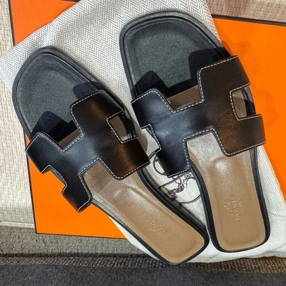 Hermes Oran Black Sandals - Picture 2 of 6